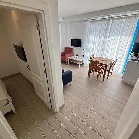 Carpediem Hotel 3*