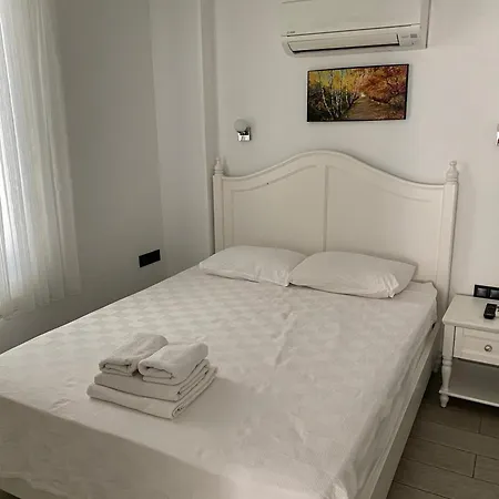 Carpediem Hotel 3*